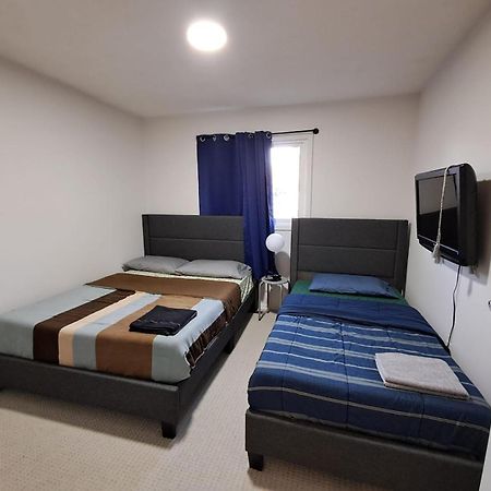 Square One Mississauga Suite- Attached Bathroom, Walking Transit & Plaza المظهر الخارجي الصورة