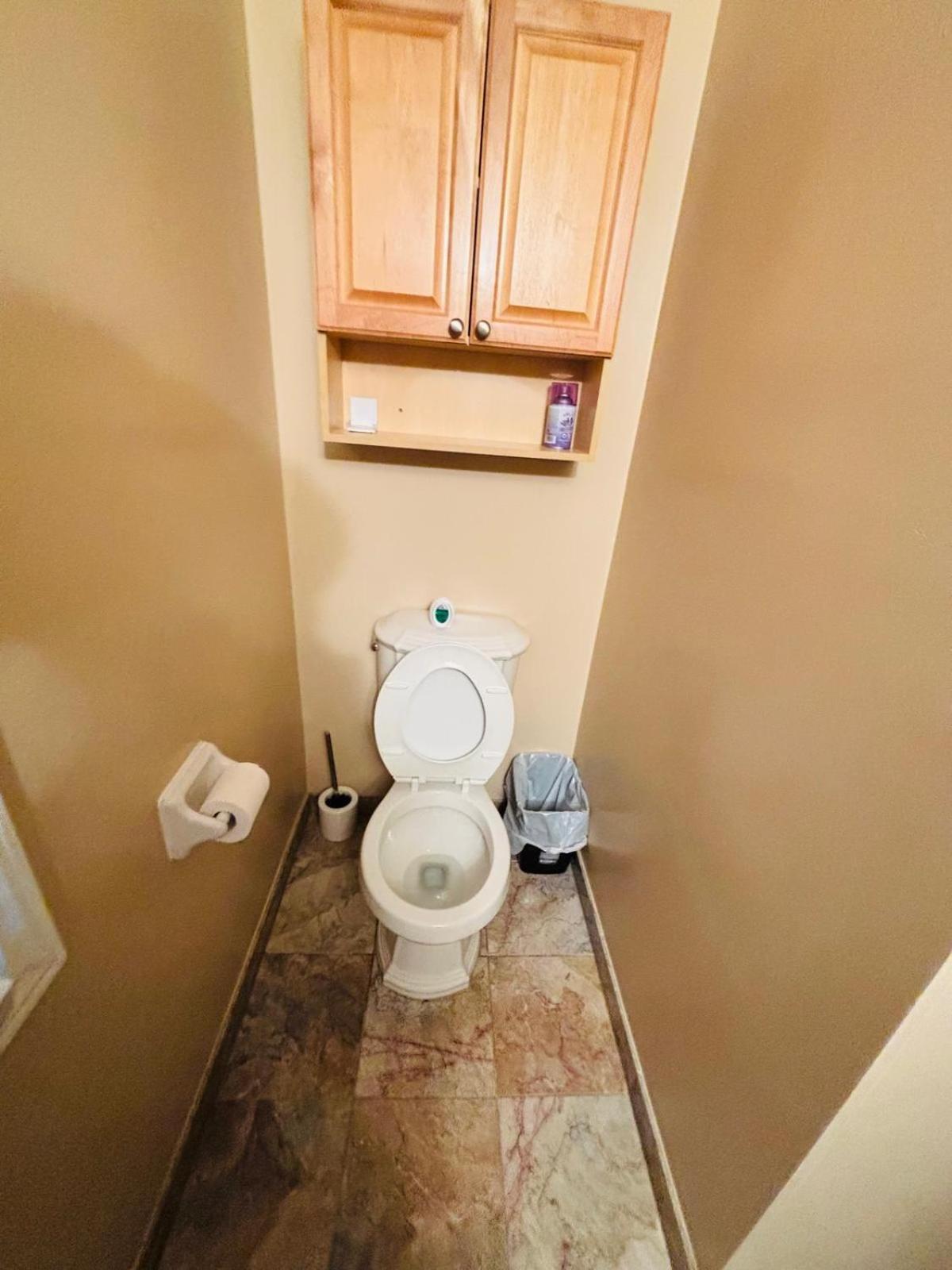 Square One Mississauga Suite- Attached Bathroom, Walking Transit & Plaza المظهر الخارجي الصورة